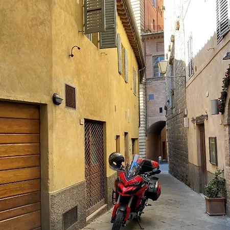 Piccolo Etruria Szálloda Siena