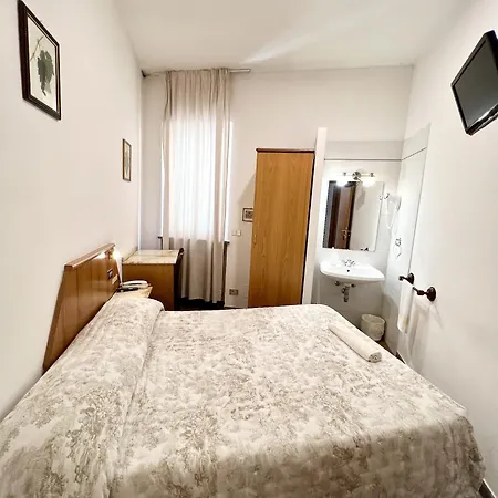 Szálloda Piccolo Etruria 2*