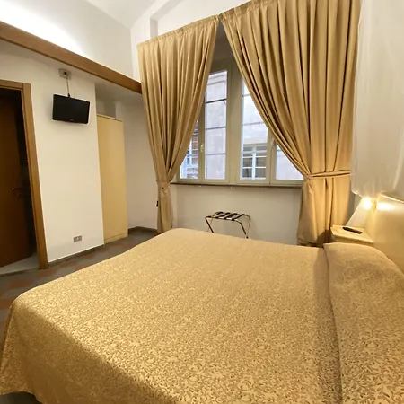 Piccolo Etruria Siena