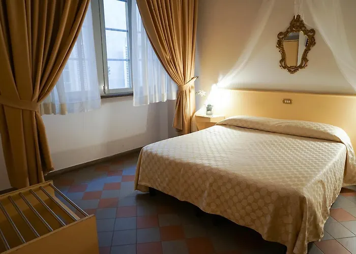 Piccolo Etruria Hotel 2*