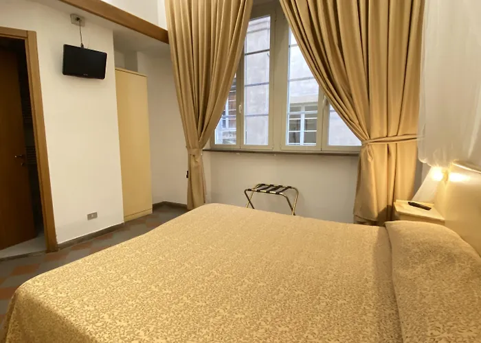 Piccolo Etruria סיינה