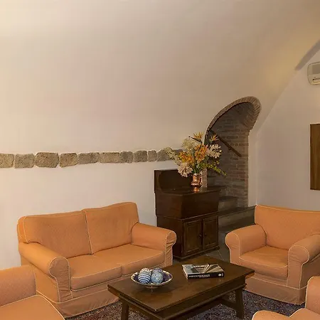 Piccolo Etruria 2* سيينا