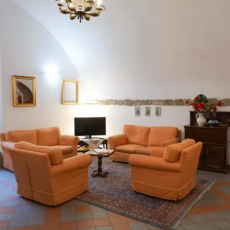 فندق Piccolo Etruria 2*