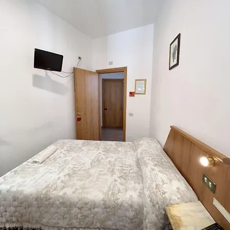 Hotel Piccolo Etruria Siena